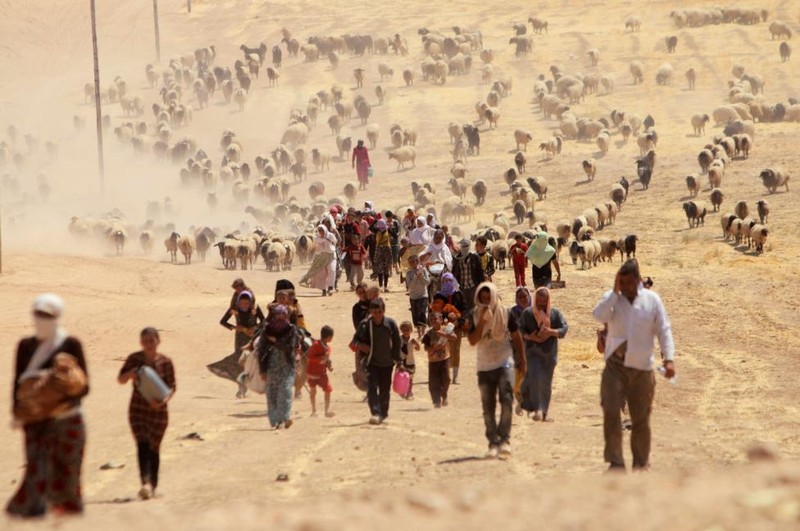 Cong dong nguoi Yazidi: Bi IS truy buc va vung len danh tra-Hinh-10